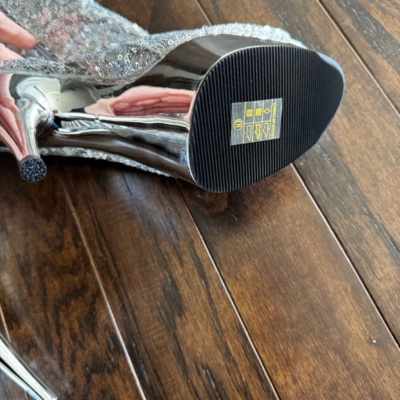 Pleaser Delight 1008 Silver Sequin Chrome Platform High Heel Ankle Boots - Picture 8 of 10